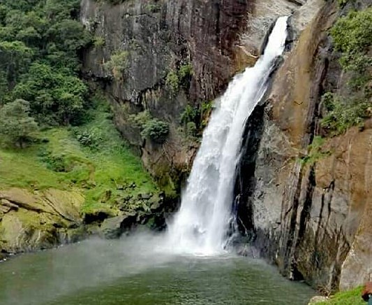 sri lanka water falls