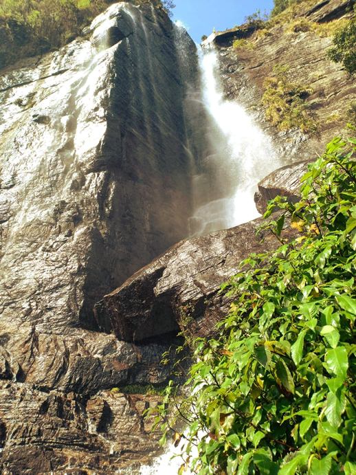 waterfalls in sri lanka