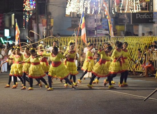 sri lanka traditional dance