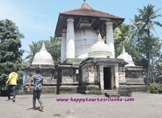 Gadaladeniya Temple