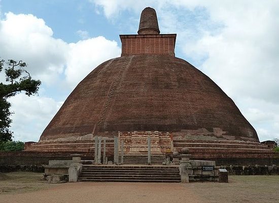 an unforgettable trip to anuradhapura essay