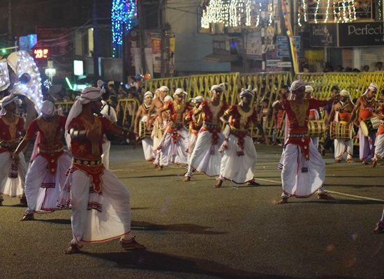 sri lanka traditional dance